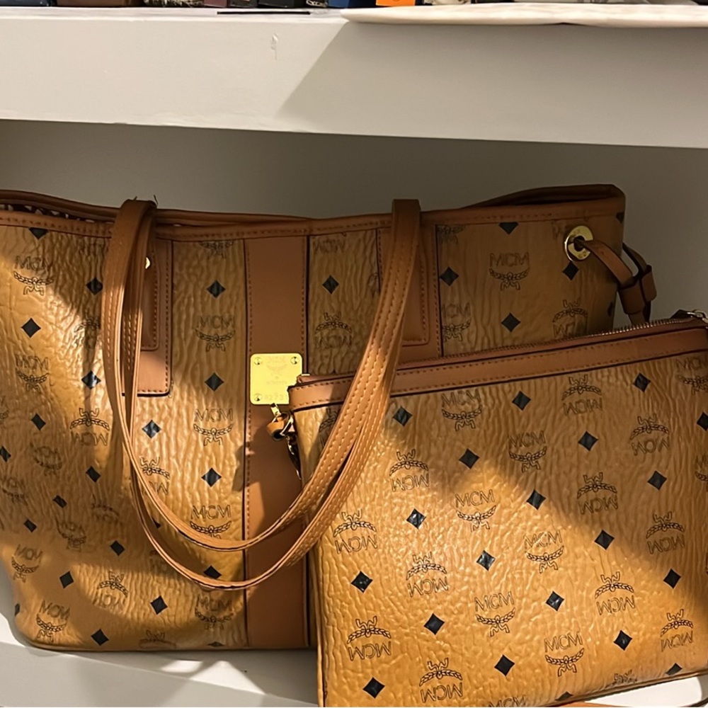 MCM Visetos Medium Liz Reversible Shopper Tote w/ removable zip pouch in Cognac